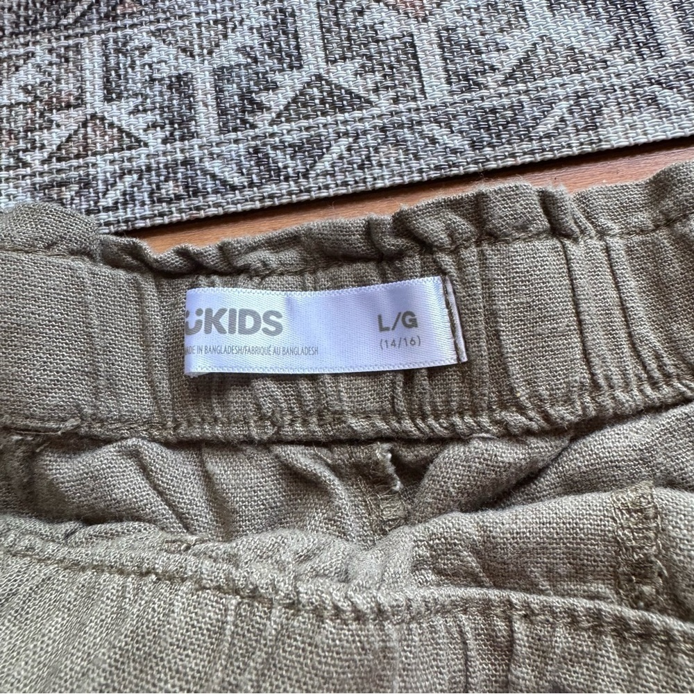 Urban Planet Green Elastic Waist Shorts - Picture 2 of 3